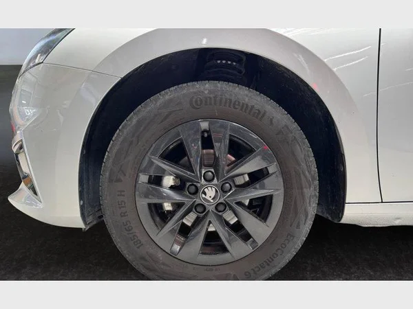 Skoda Fabia (2025) — foto 27 van 28