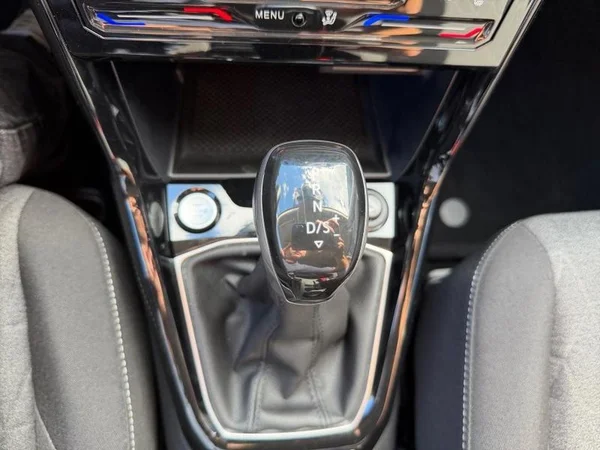 VOLKSWAGEN T-Cross (2025) — foto 20 van 31