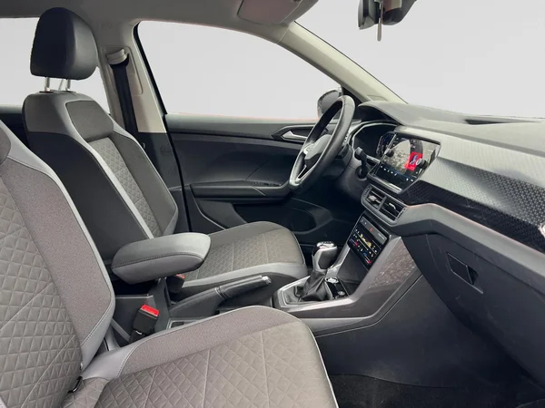 VOLKSWAGEN T-Cross (2024) — foto 5 van 17