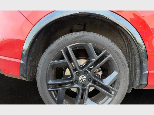 Volkswagen Tiguan (2024) — foto 23 van 25