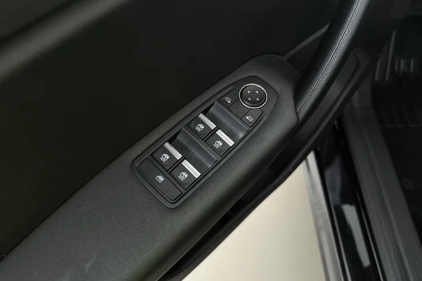 Renault Captur (2026) — foto 8 van 18