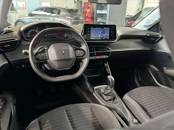 Peugeot 208 (2023) — foto 17 van 17
