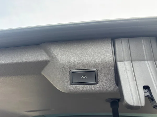 VOLKSWAGEN Multivan T7 Long (2025) — foto 14 van 22