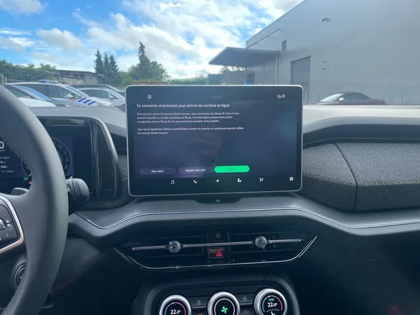 SKODA Kodiaq (2025) — foto 3 van 22