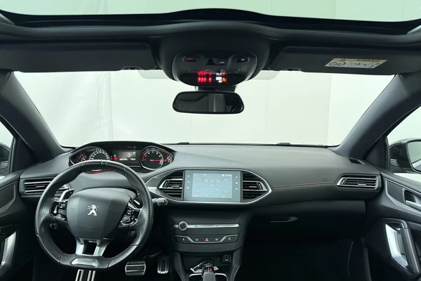 Peugeot 308 (2019) — foto 26 van 26