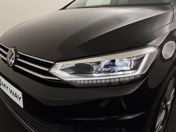 VOLKSWAGEN Touran (2025) — foto 7 van 19