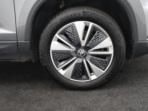 SKODA Karoq (2022) — foto 6 van 28