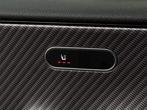 MercedesBenz A 180 (2024) — foto 18 van 28