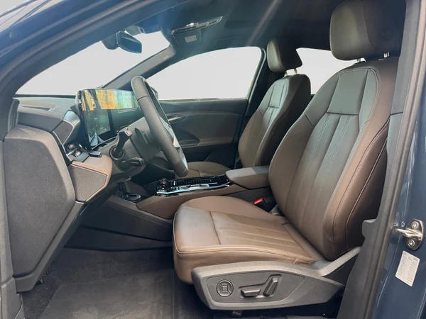 AUDI Q6 Sportback e-tron (2026) — foto 2 van 22