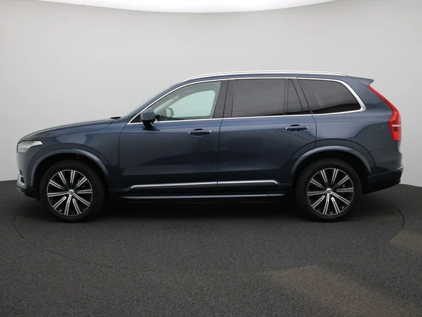 Volvo XC90 (2022) — foto 34 van 49