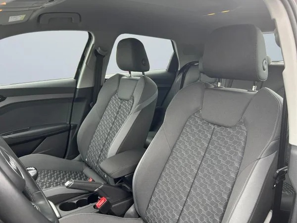 AUDI A1 Allstreet (2023) — foto 2 van 31