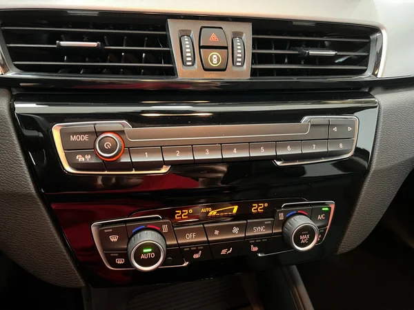 BMW X1 (2022) — foto 16 van 30