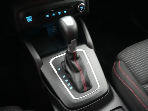Ford Focus (2023) — foto 2 van 24