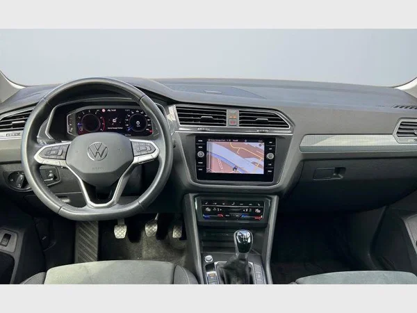 Volkswagen Tiguan (2022) — foto 29 van 30