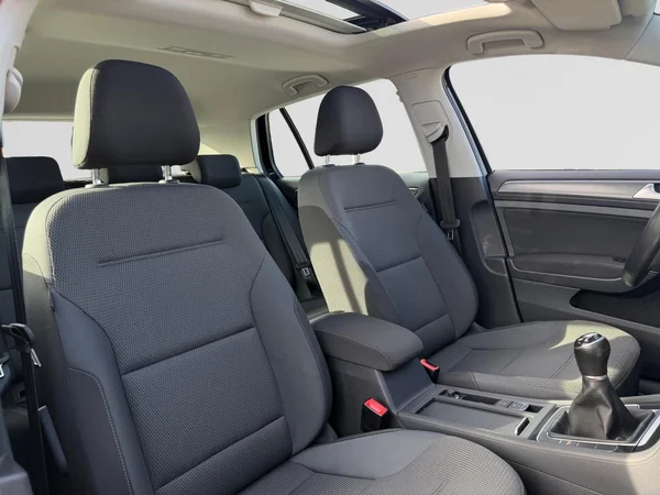 VOLKSWAGEN Golf VII (2019) — foto 2 van 19