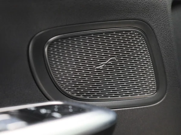 Mercedes-Benz C-Klasse (2022) — foto 30 van 54