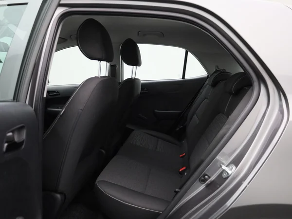 Kia Picanto (2021) — foto 2 van 35