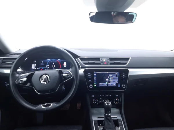 Skoda Superb SW (2022) — foto 5 van 24