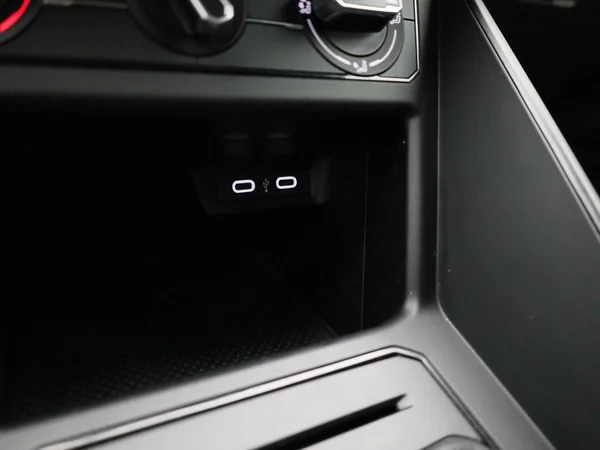 Volkswagen Polo (2024) — foto 18 van 38