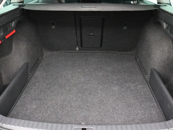 SKODA Octavia Combi (2024) — foto 6 van 19