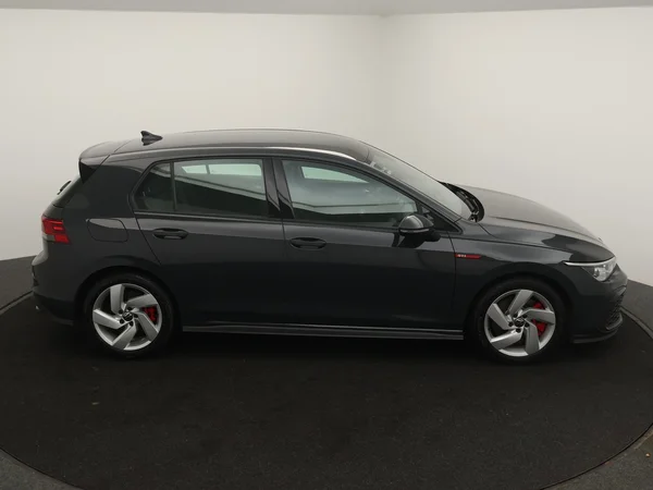 VOLKSWAGEN Golf VIII GTI (2024) — foto 30 van 30