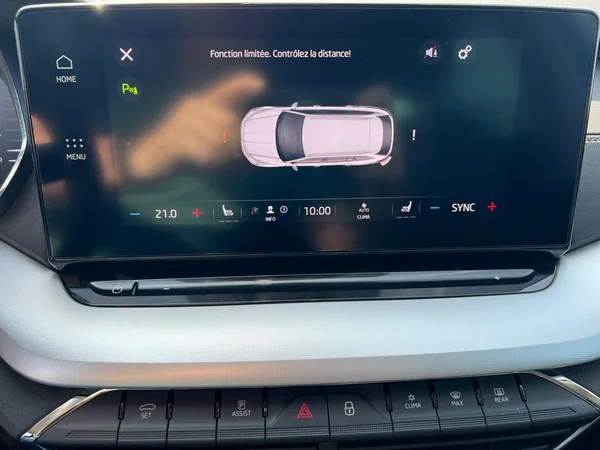 SKODA Octavia Combi (2020) — foto 19 van 19