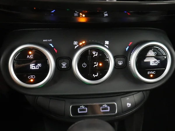 FIAT 500X (2024) — foto 17 van 28