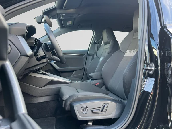 AUDI A3 Allstreet PHEV (2025) — foto 4 van 24