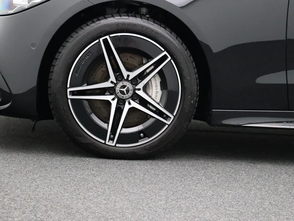 Mercedes-Benz C-Klasse (2023) — foto 31 van 33