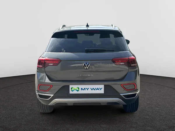 VOLKSWAGEN T-Roc (2022) — foto 17 van 22