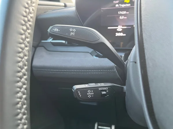 AUDI Q6 e-tron (2024) — foto 4 van 24