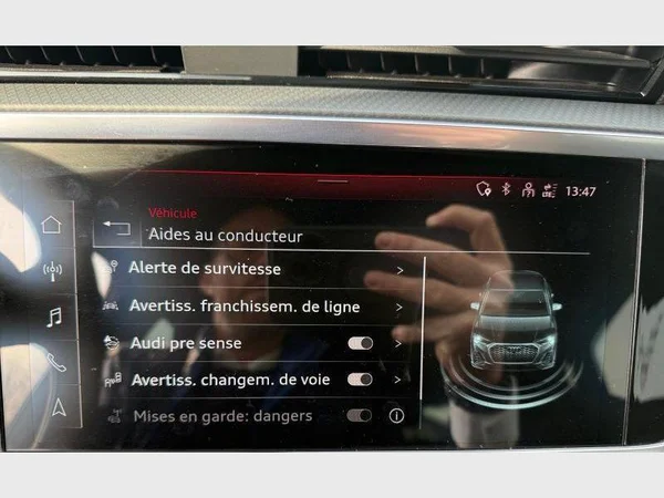 Audi Q3 Sportback (2022) — foto 10 van 25