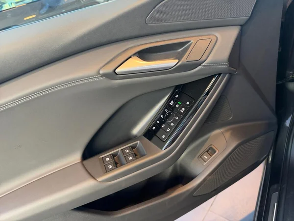 AUDI Q6 Sportback e-tron (2026) — foto 7 van 24