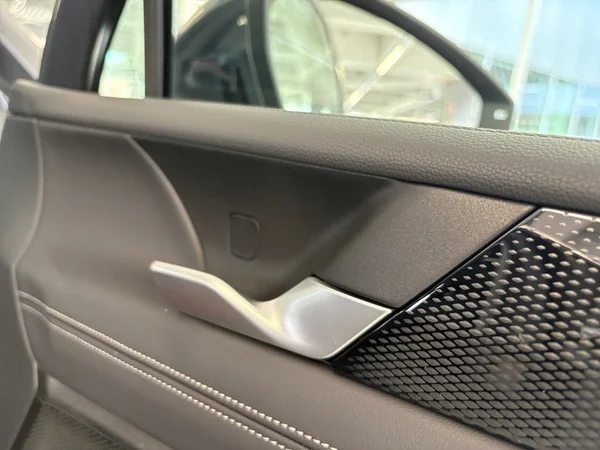 VOLKSWAGEN Tiguan (2026) — foto 6 van 24