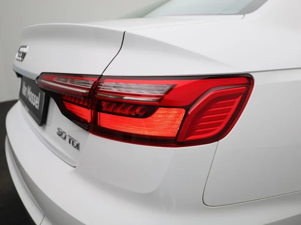 Audi A4 (2024) — foto 32 van 46