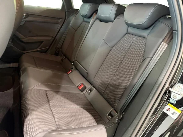 AUDI A3 Sportback (2024) — foto 8 van 28