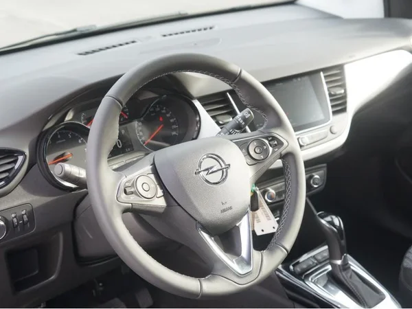 Opel Crossland X (2020) — foto 5 van 17