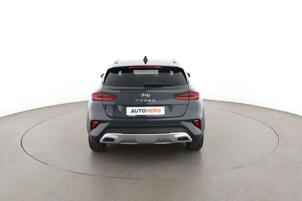 Kia XCeed (2021) — foto 11 van 16