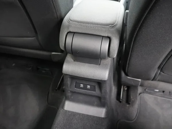 Audi Q2 (2024) — foto 13 van 27