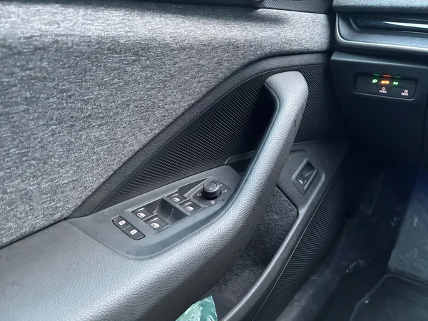 SKODA Superb Combi (2024) — foto 11 van 24