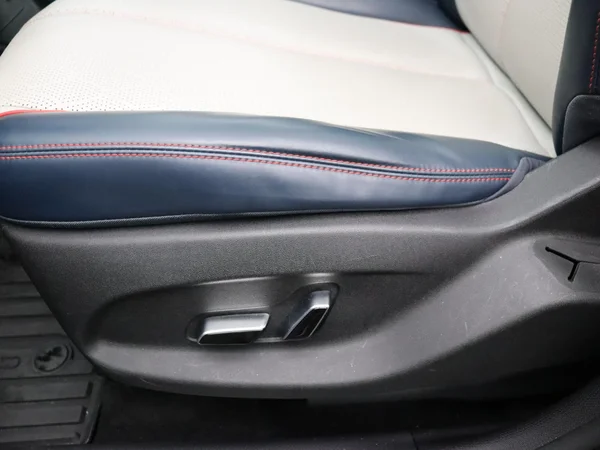 BYD ATTO 3 (2023) — foto 24 van 35