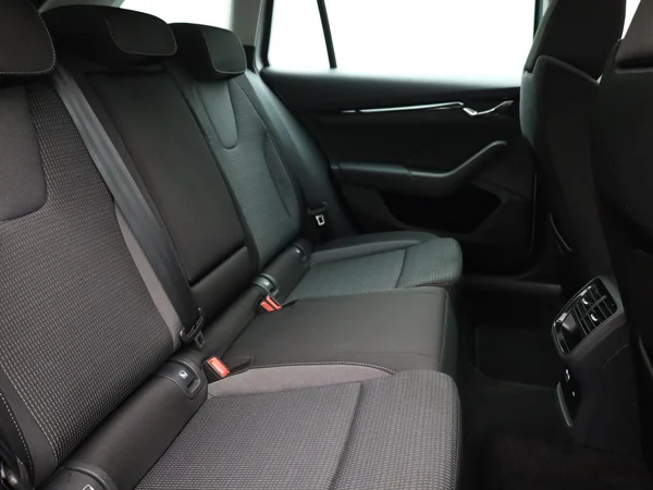 SKODA Octavia Combi PHEV (2024) — foto 14 van 21