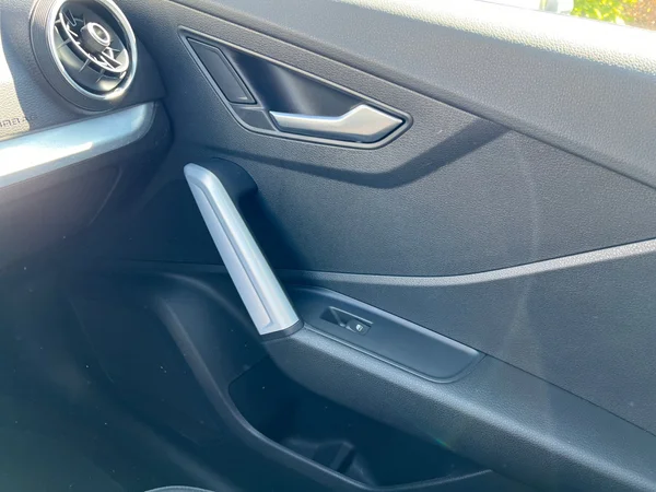 AUDI Q2 (2020) — foto 9 van 24
