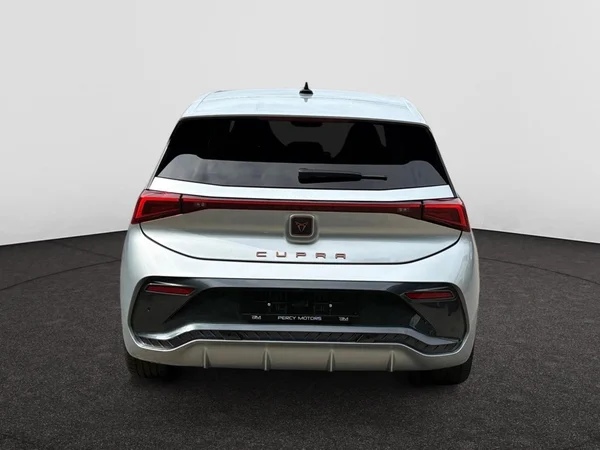 CUPRA Born (2024) — foto 19 van 23