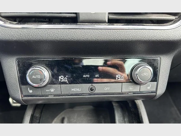 Skoda KAMIQ (2021) — foto 6 van 30