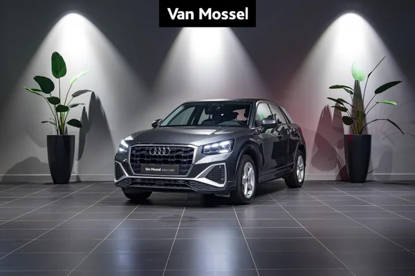 Audi Q2 (2023) — foto 1 van 36