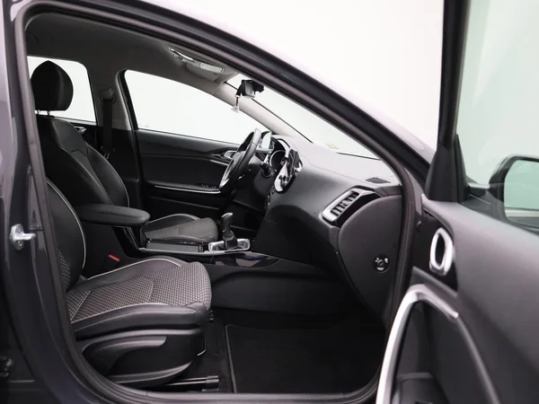 Kia Ceed Sportswagon (2023) — foto 26 van 41