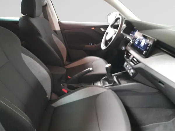 SKODA Kamiq (2025) — foto 17 van 23
