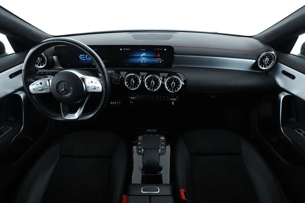 Mercedes-Benz CLA-Klasse (2020) — foto 3 van 16