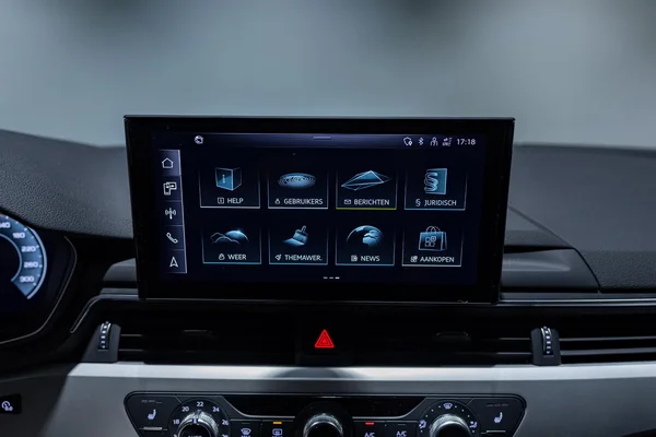 Audi A4 (2023) — foto 20 van 33